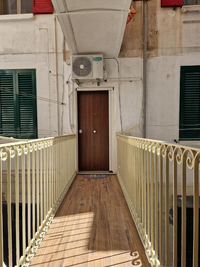Готель La Casa Di Teresa Таранто Екстер'єр фото