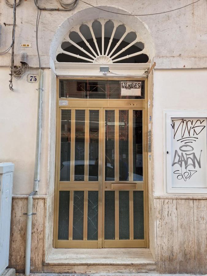 Готель La Casa Di Teresa Таранто Екстер'єр фото